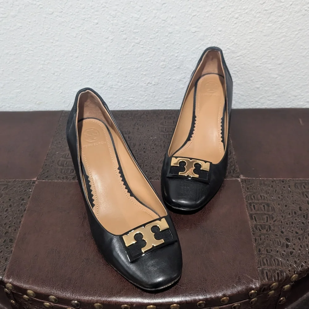 Tory Burch Gigi Leather Flats Size 7.5